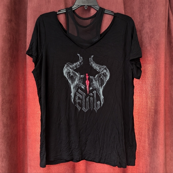 ➕Mesh Yoke Maleficent Tee➕ - Picture 5 of 9